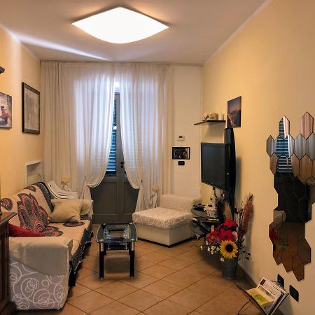 Appartamento Gabbro-Rosignano Marittimo ภายนอก รูปภาพ