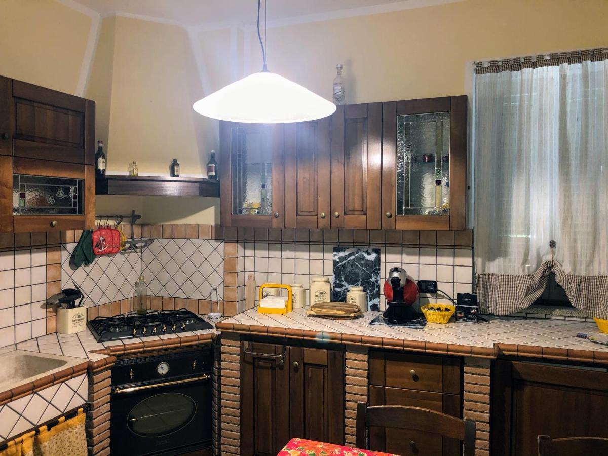 Appartamento Gabbro-Rosignano Marittimo ภายนอก รูปภาพ